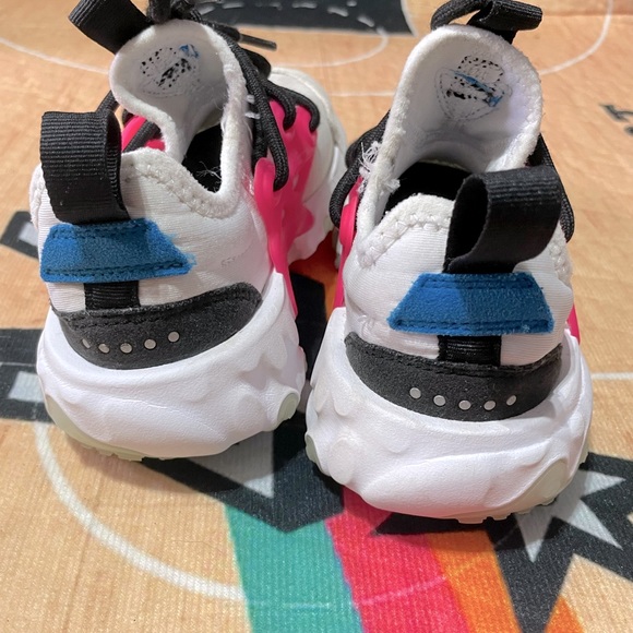 Nike React Presto Kids Size 12 - Picture 3 of 3